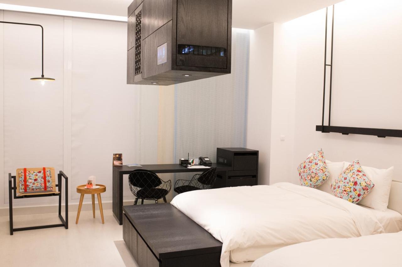 The Place Tainan Exterior foto